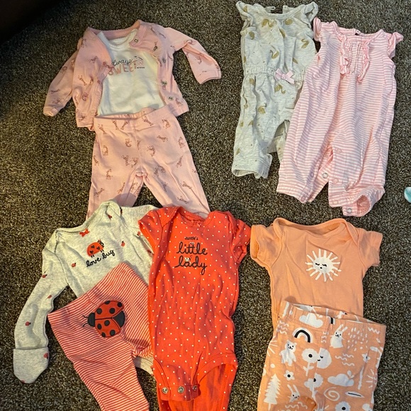 New born little girl clothes - Picture 1 of 1
